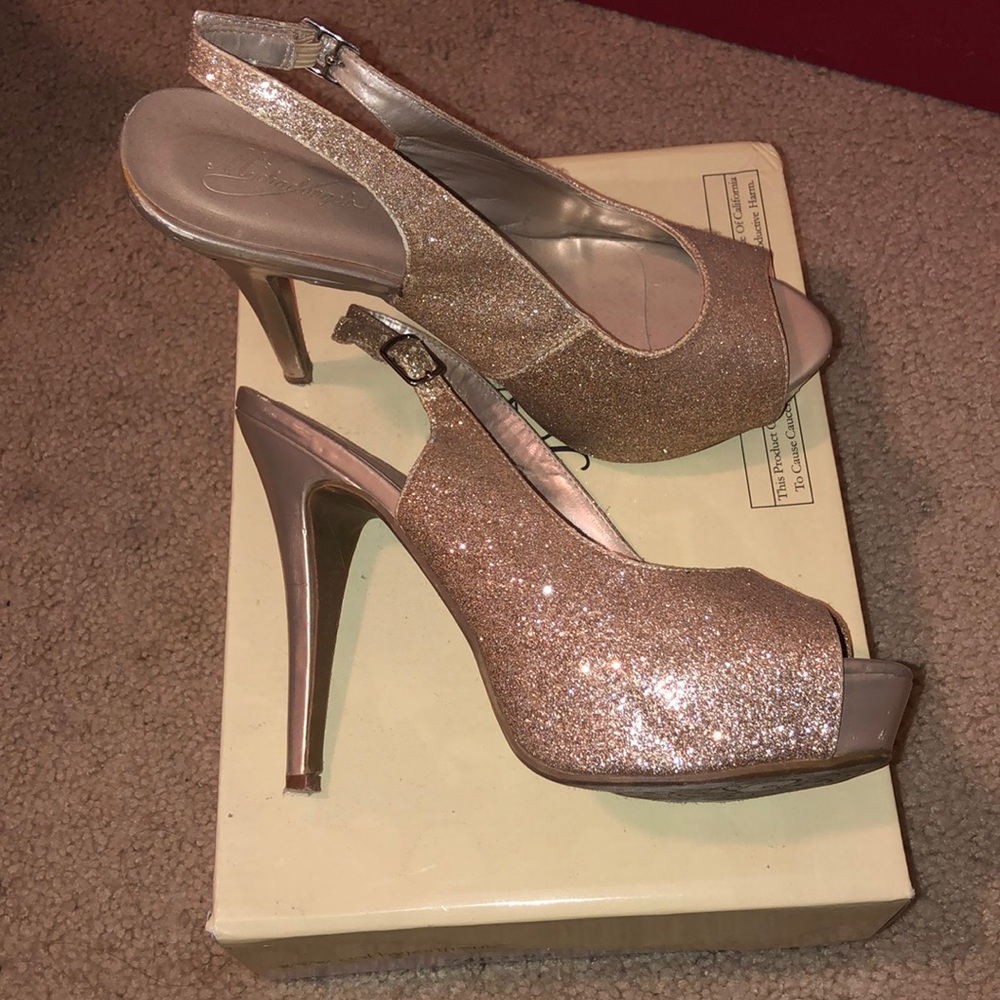 High heels - Picture 2 of 6
